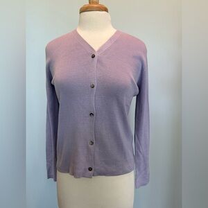 Harold’s 100% Silk lavender button front long sleeve Cardigan size small